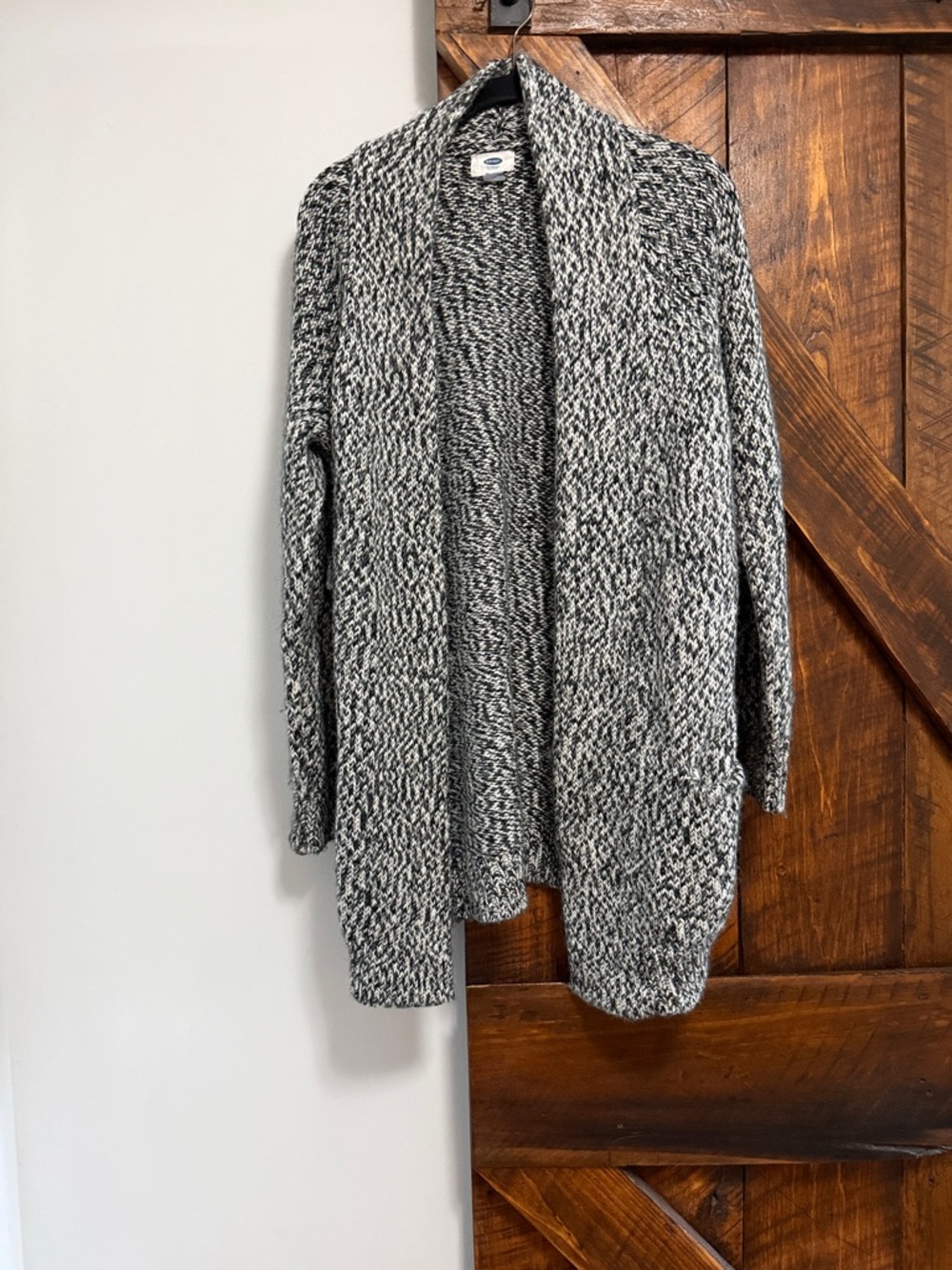 Old Navy Marled Black and White Open-Front Cardigan-M